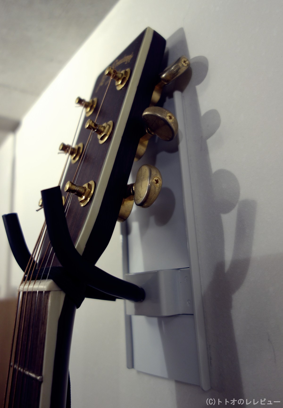 賃貸でもあきらめない 壁掛けギターハンガー 壁美人 Guitar Hero 使用レビュー トトオのレレビュー